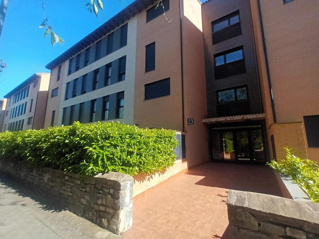Camino Santiago Etxea Apartment Jaca Exterior photo